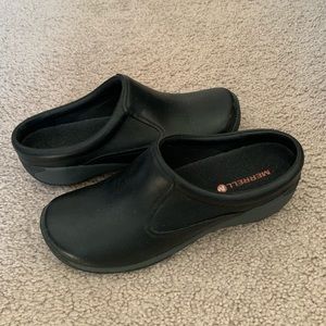 Women’s Merrell shoes